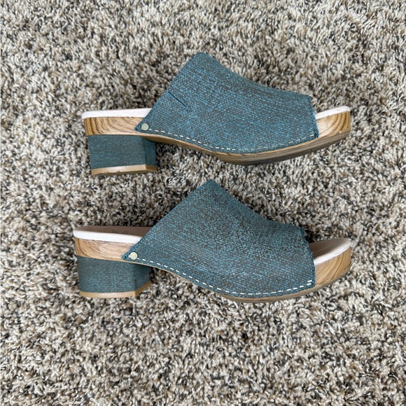 Dansko Maci Textured Slide Sandals - Teal - Picture 4 of 5